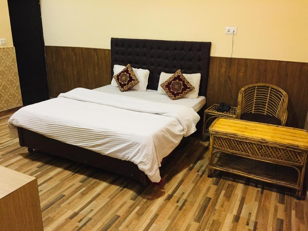 Hotel Prem G, Mussoorie Zewnętrze zdjęcie