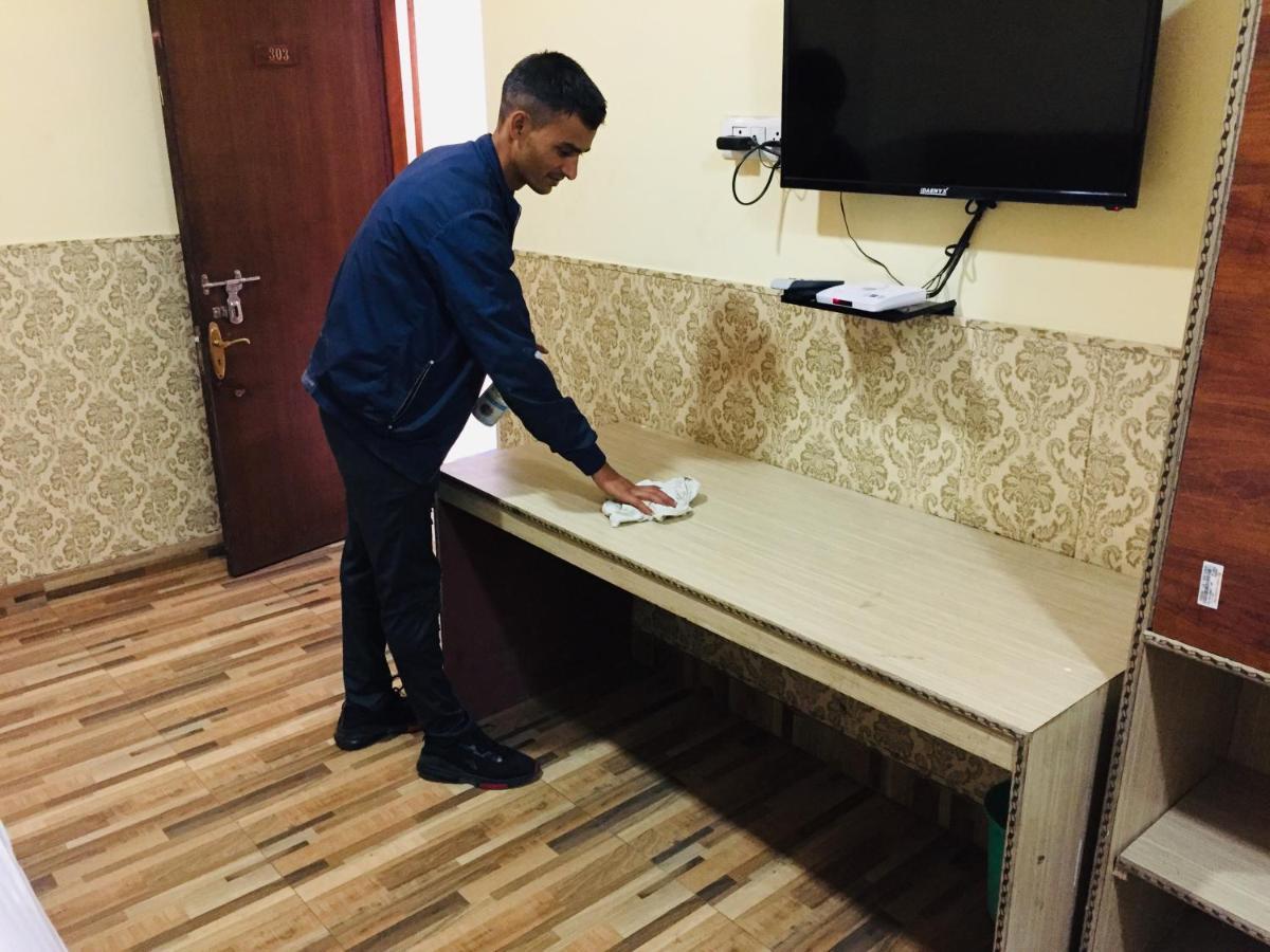 Hotel Prem G, Mussoorie Zewnętrze zdjęcie