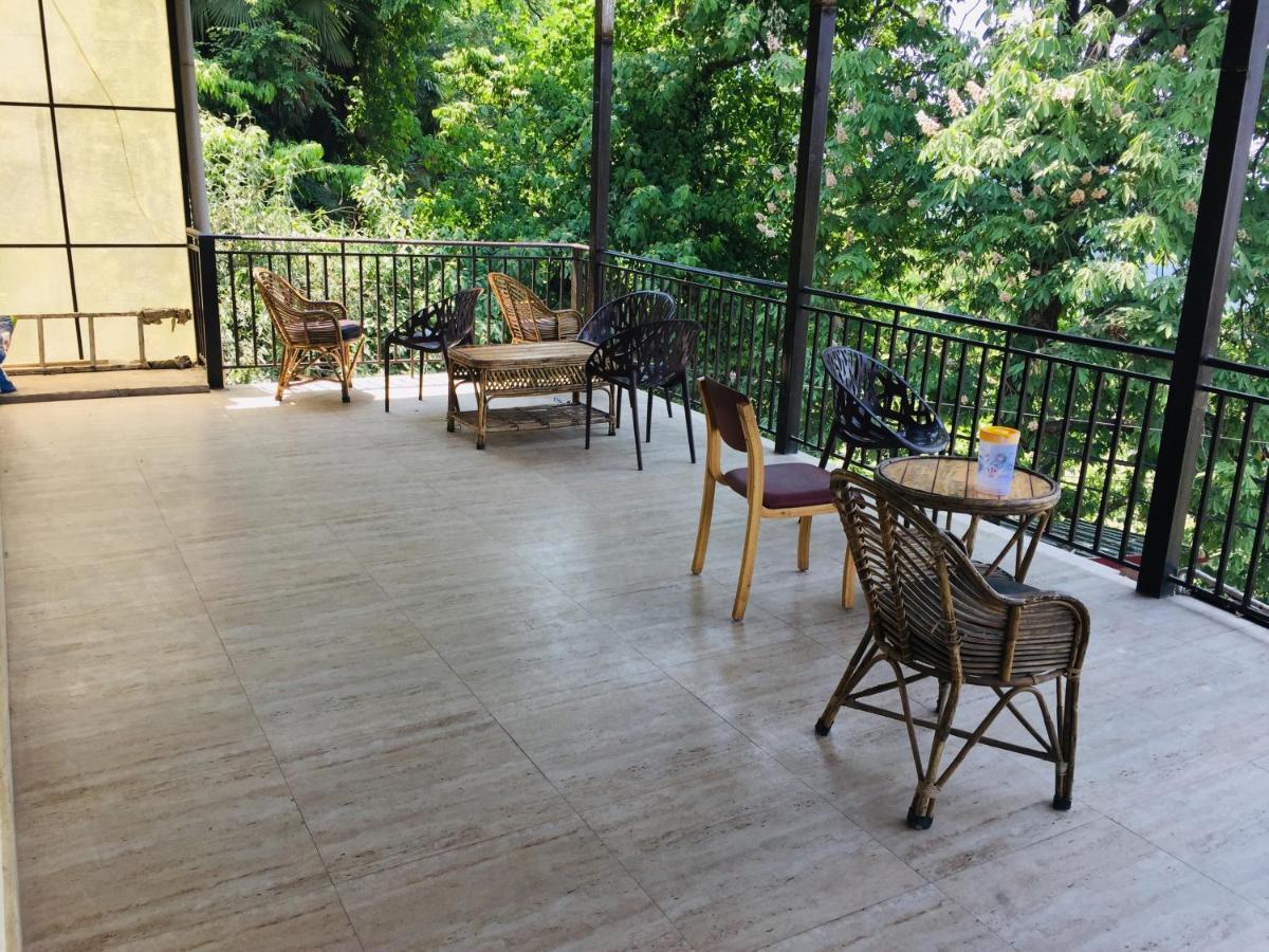 Hotel Prem G, Mussoorie Zewnętrze zdjęcie