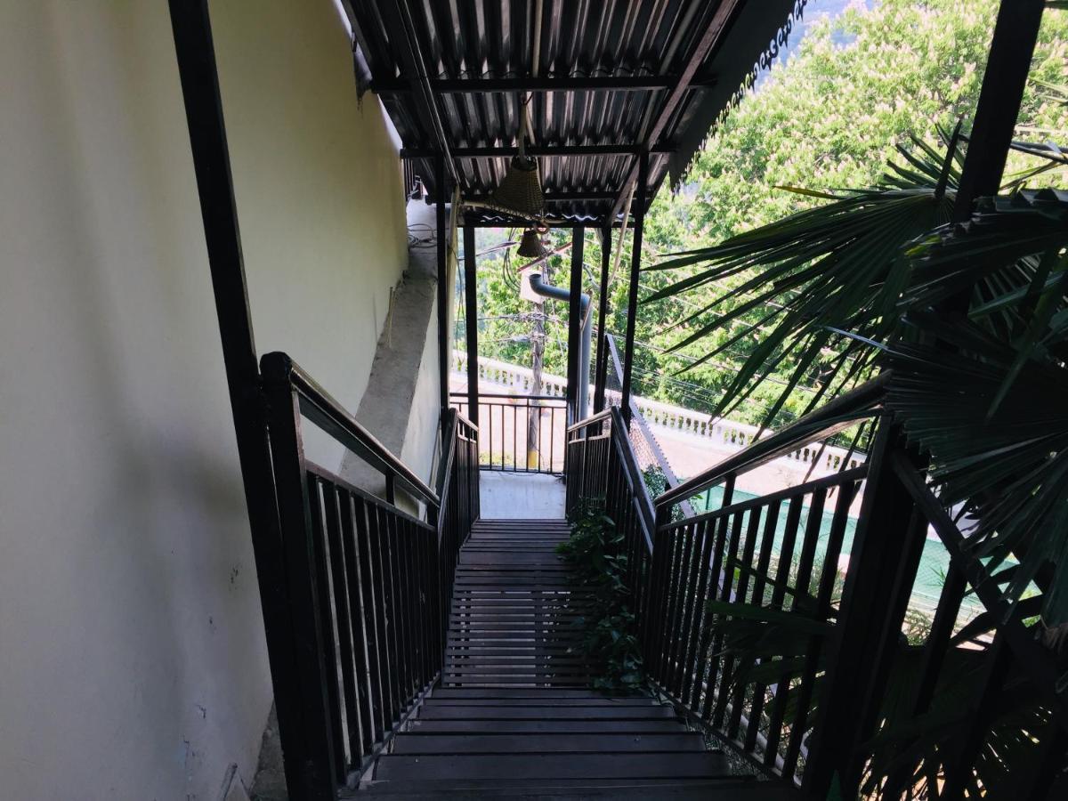 Hotel Prem G, Mussoorie Zewnętrze zdjęcie